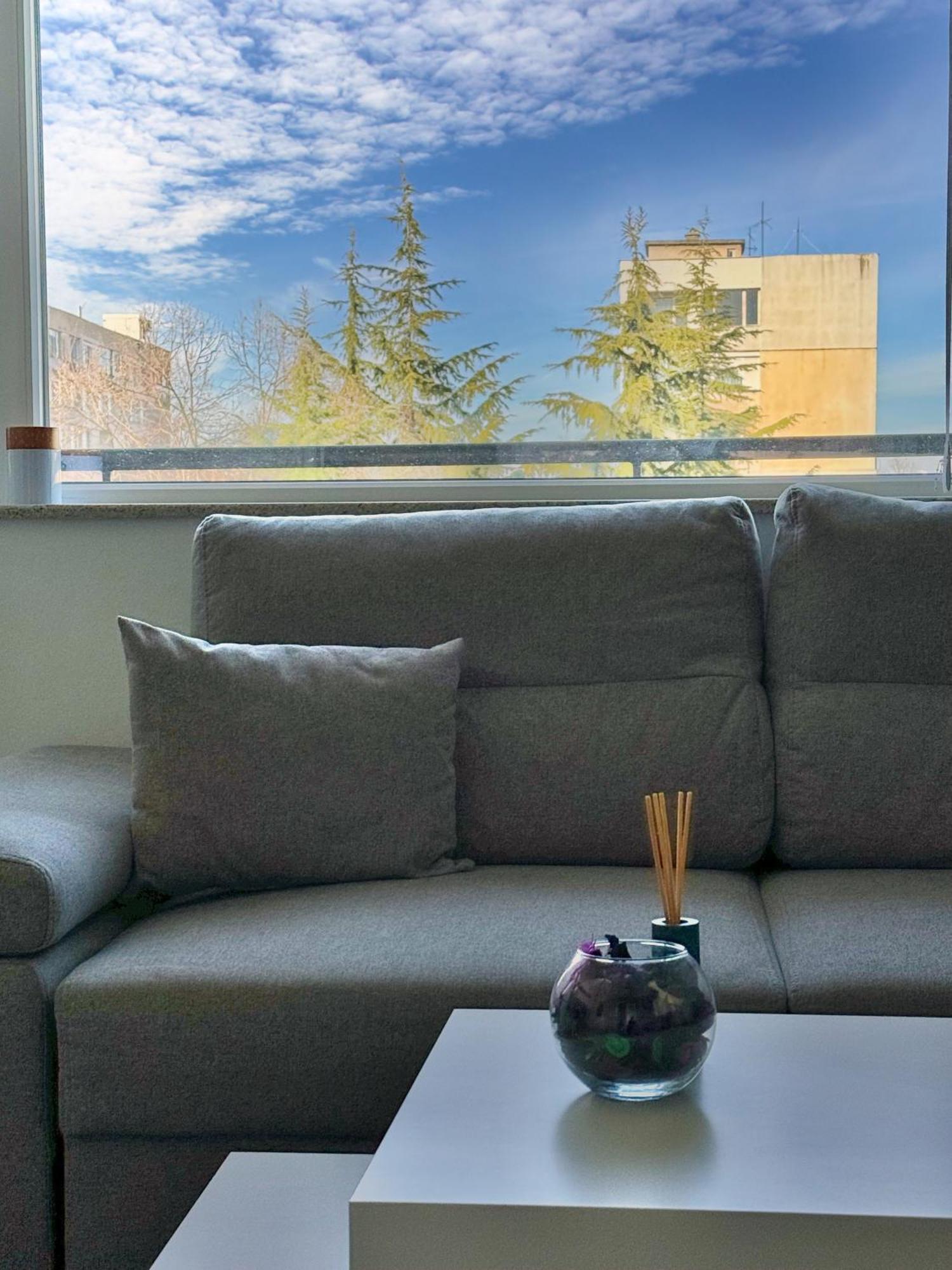 Restful Apartment For 4 Guests In Burgas City Exterior foto
