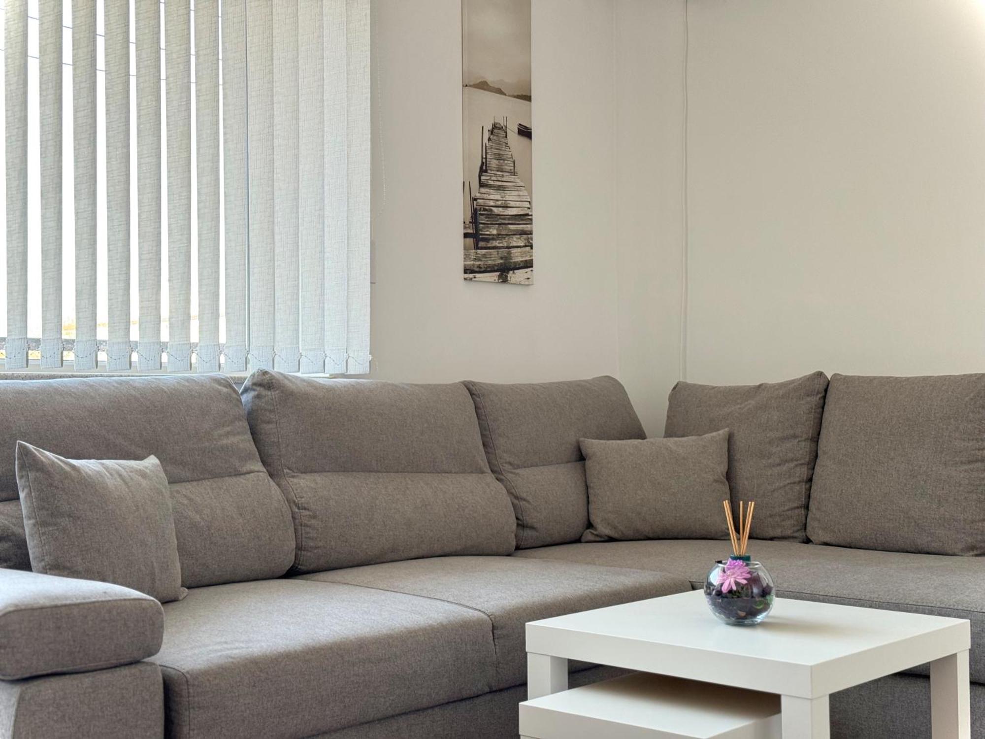 Restful Apartment For 4 Guests In Burgas City Exterior foto