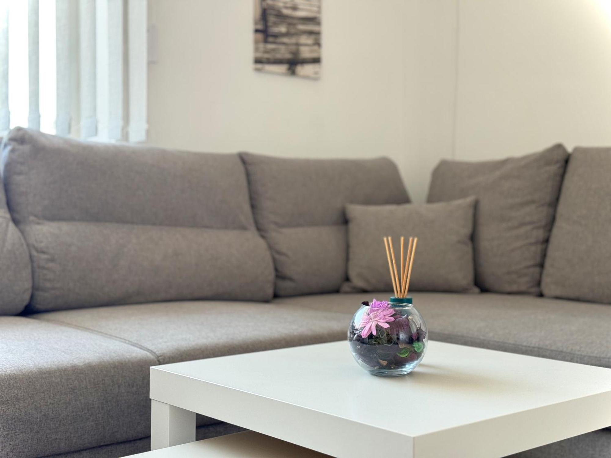 Restful Apartment For 4 Guests In Burgas City Exterior foto